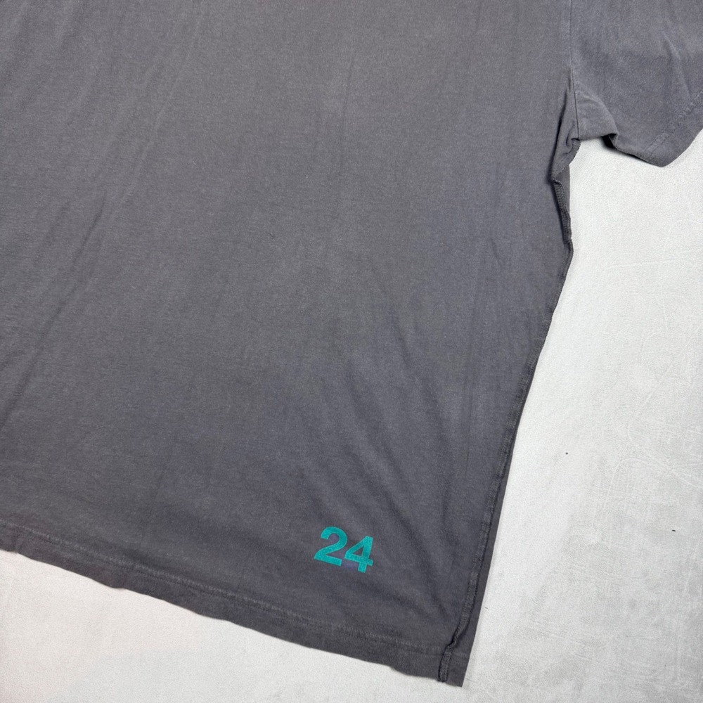 Y2K Mens Old Navy Prints on Finery Graphic Fitted T-Shirt Charcoal Gray XL - Picture 5 of 7